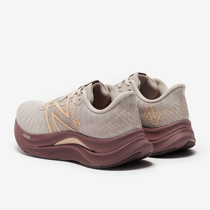 New Balance Womens FuelCell Propel v4