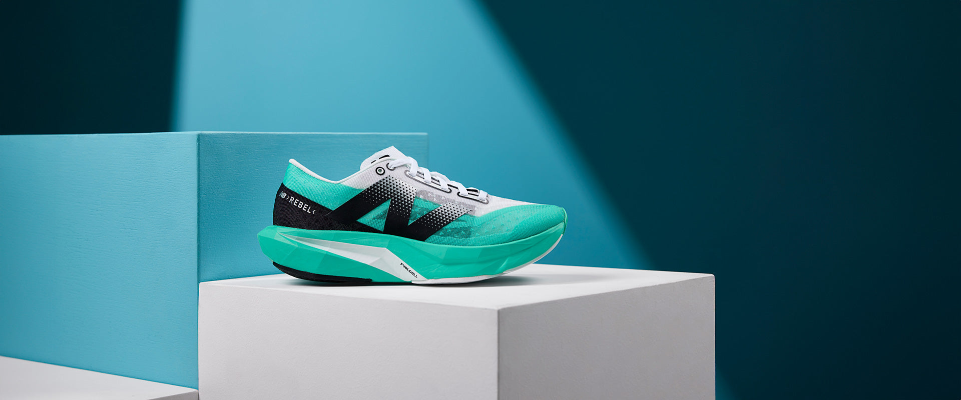 New Balance FuelCell Rebel v4