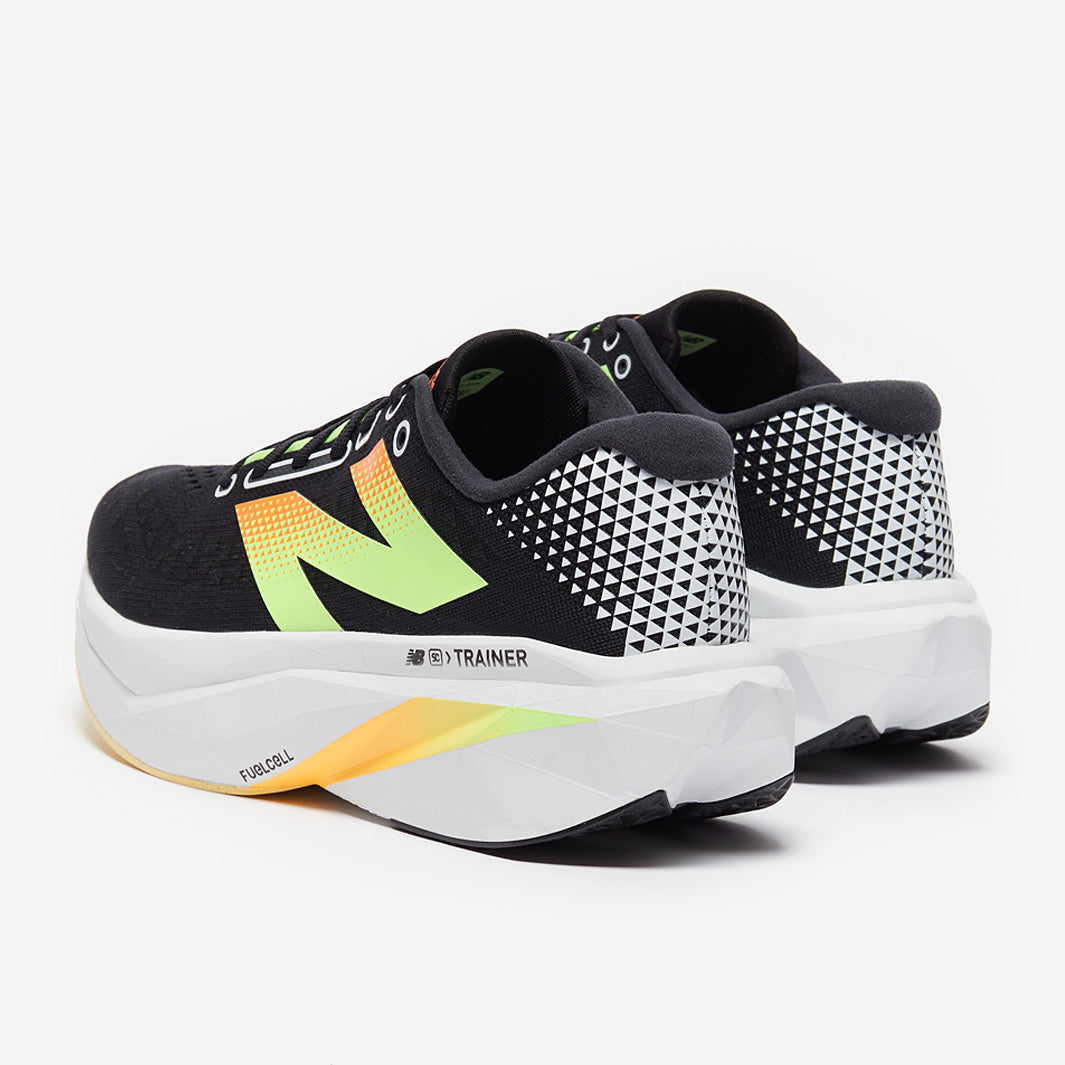 New Balance FuelCell SuperComp Trainer v3
