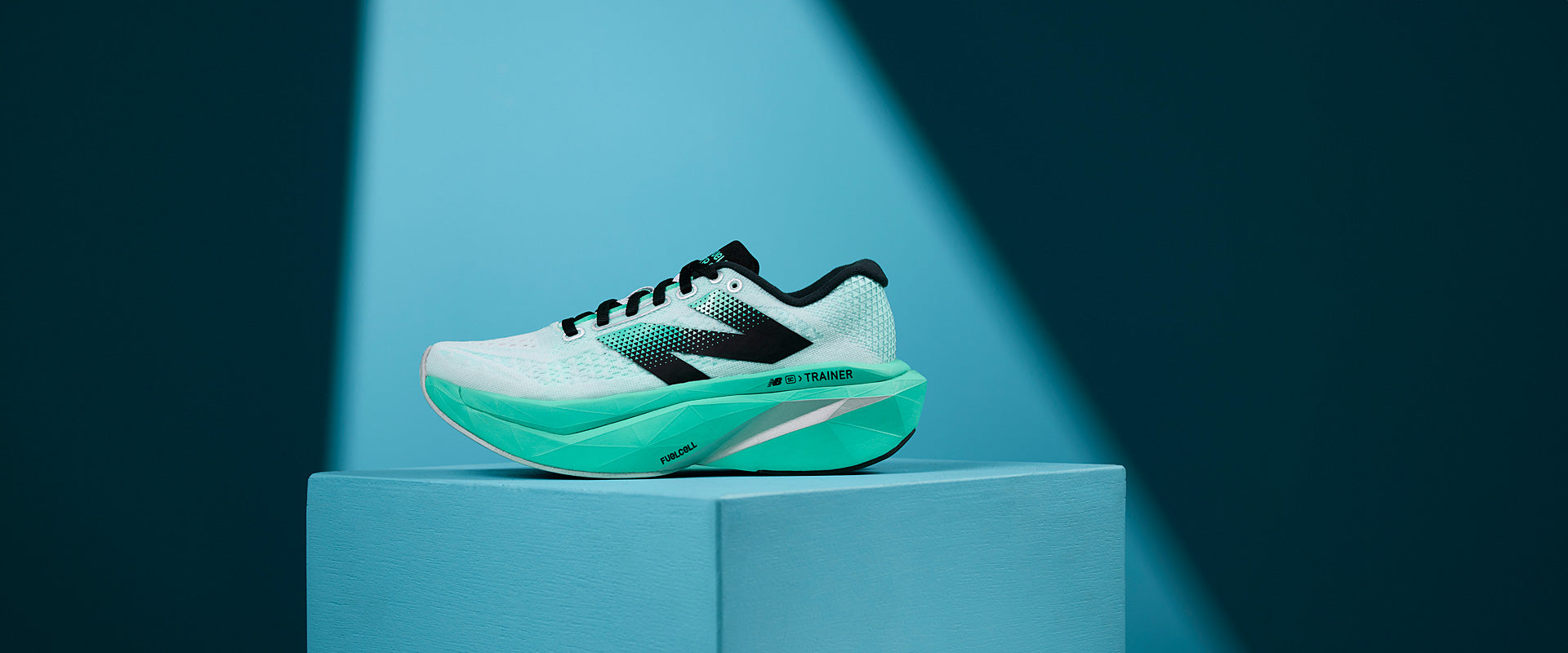 New Balance Womens FuelCell SuperComp Trainer v3