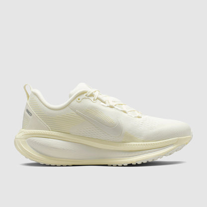 Nike Womens Vomero 18