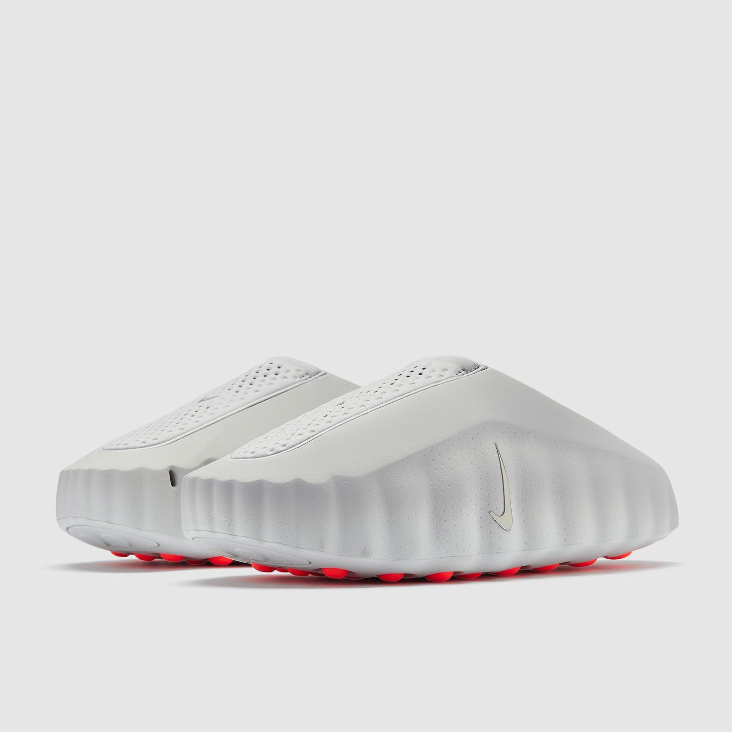 Nike Womens Mind 001 Pregame Mules