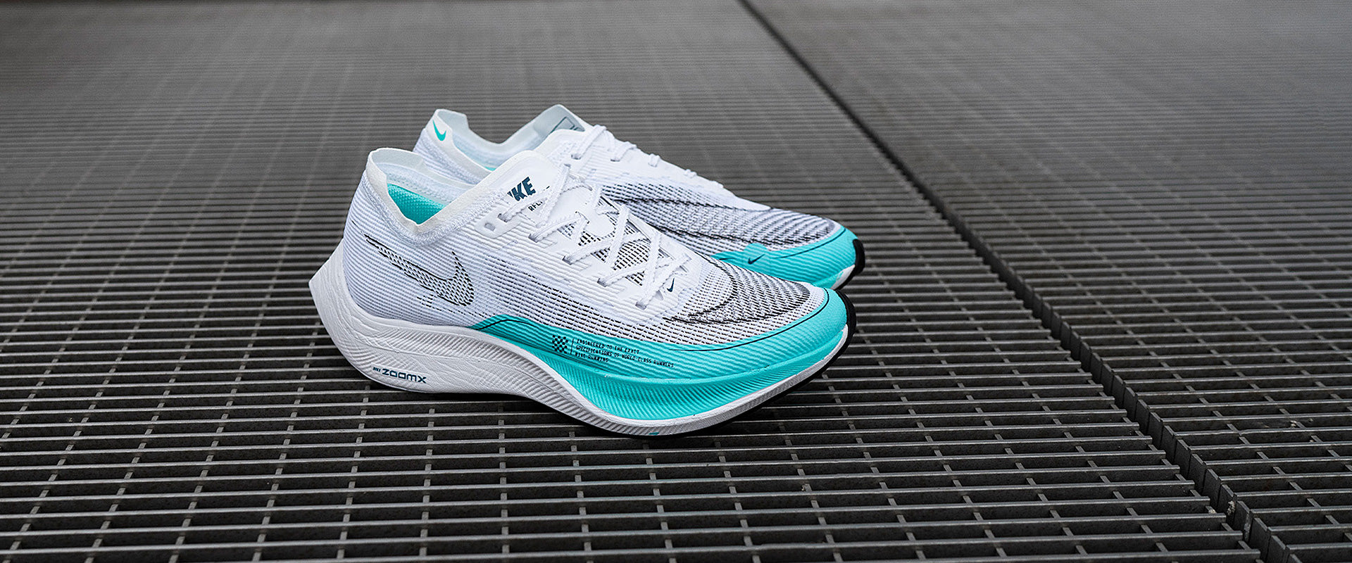 Nike Womens ZoomX Vaporfly Next Percent 2 - White/Black-Aurora Green