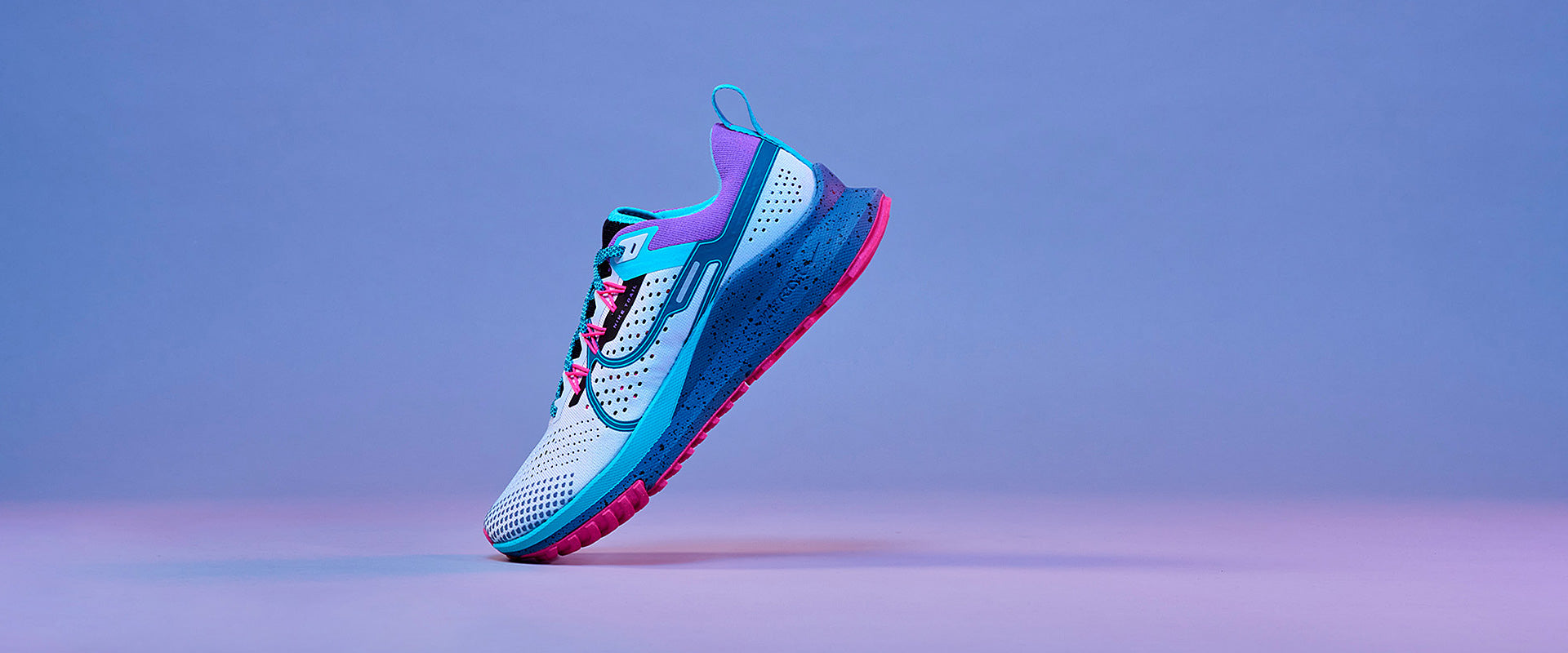 Nike Womens React Pegasus Trail 4 SE - Pure Platinum/Green Abyss