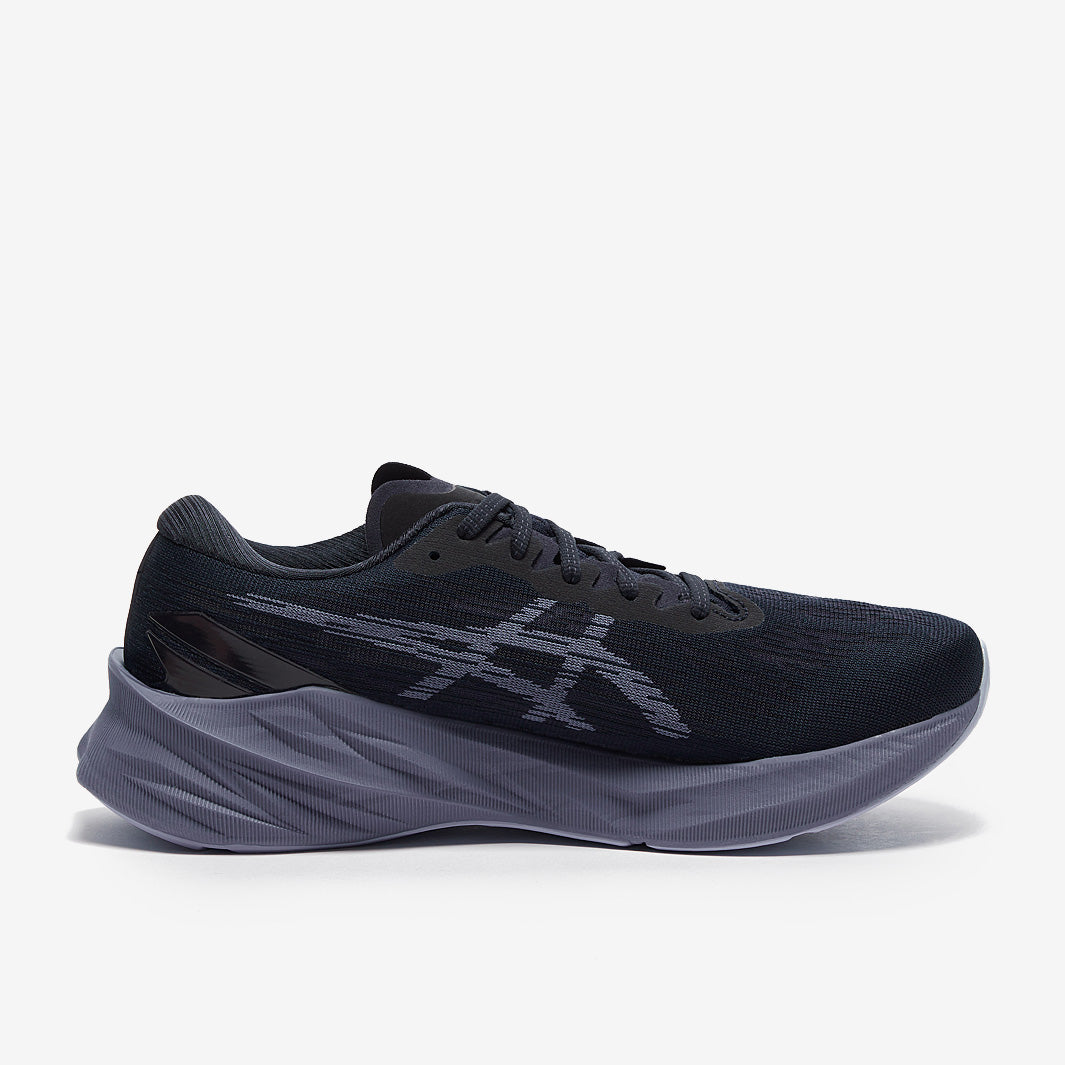 ASICS Novablast 3