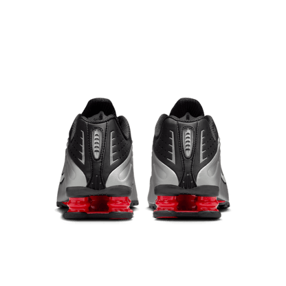 Women's Nike Shox R4 "Black Metallic Silver"