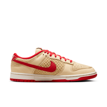 Men's Nike Dunk Low Retro SE "Strawberry Waffle"