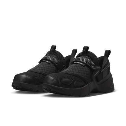 Women's Jordan Trunner LX
