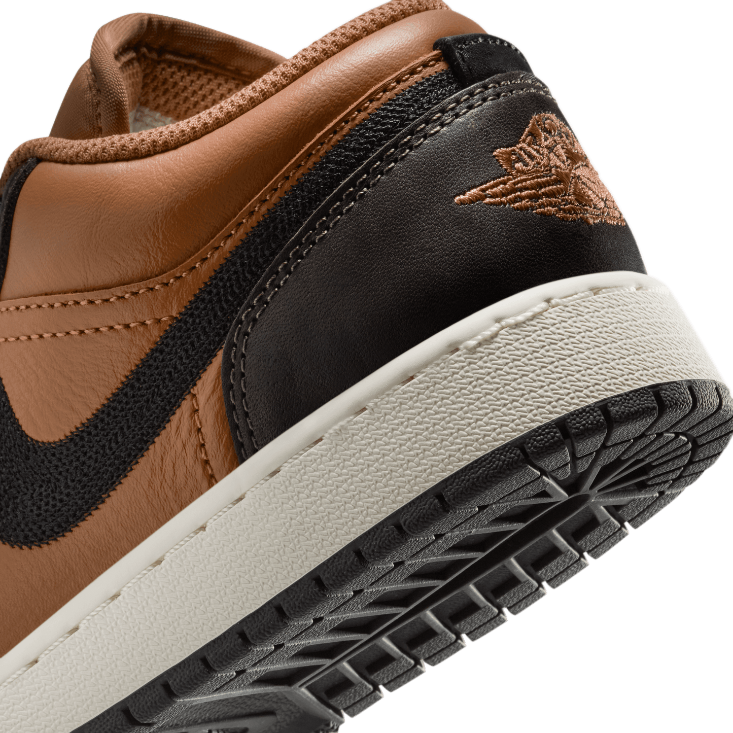 Big Kids' Air Jordan 1 Low SE BG "Flax Baroque Brown"