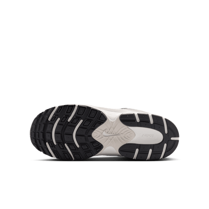 Big Kids' Nike V5 RNR "Summit White Light Orewood Brown"