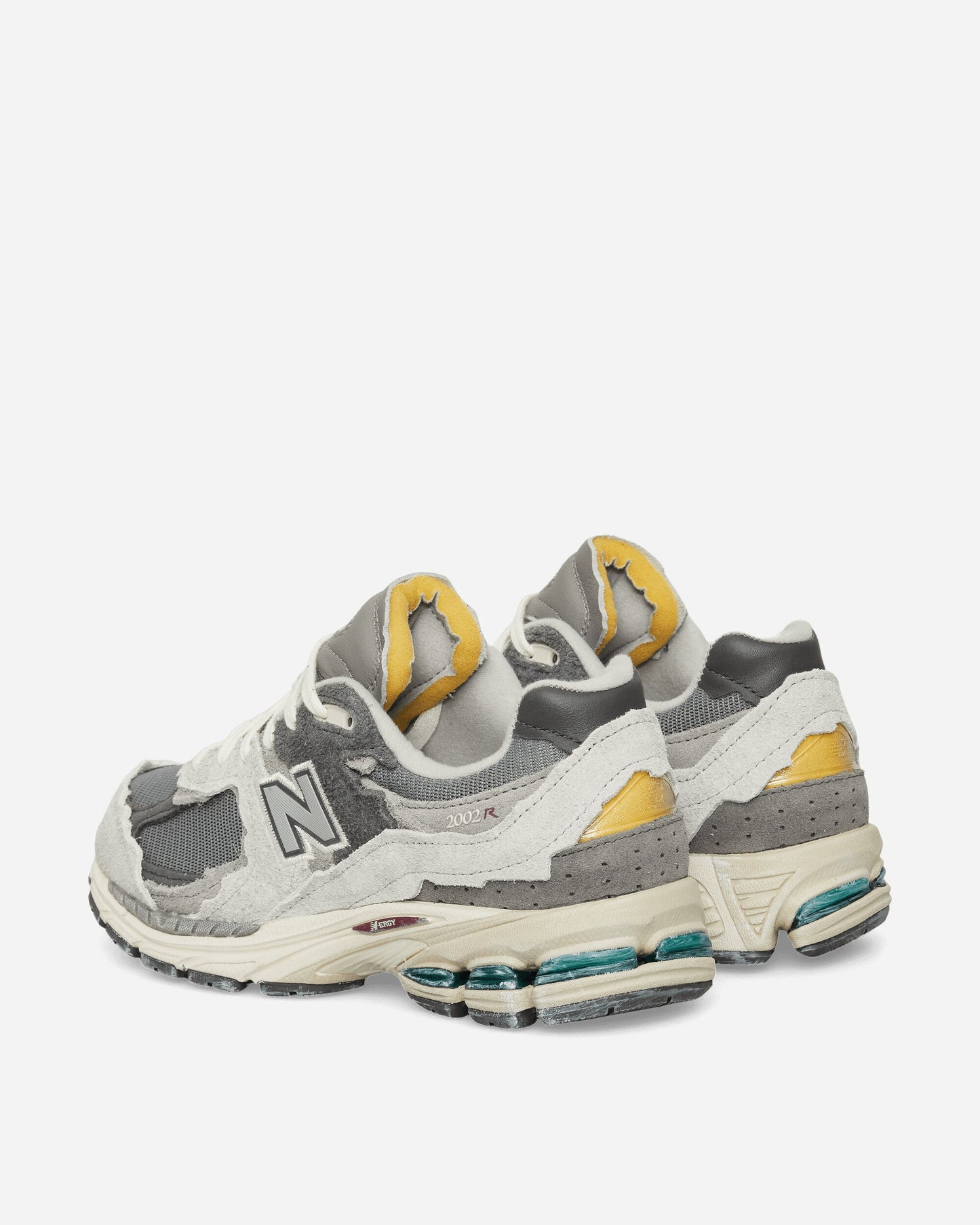 2002R Protection Pack Sneakers Rain Cloud / Magnet