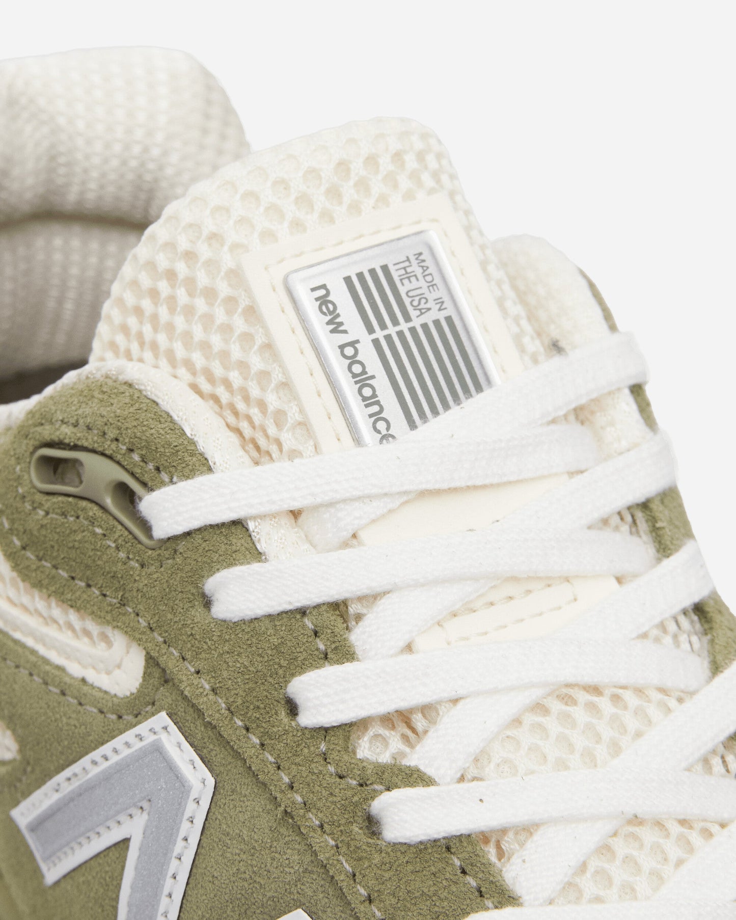 Made in USA 990v4 Sneakers Olive Leaf / Permafrost / Light Olive