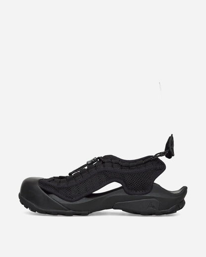 Arpy Weaved Sandals Black