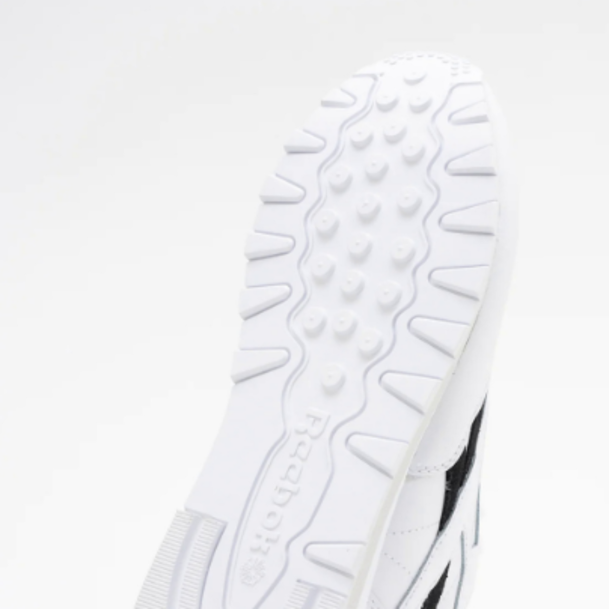 Reebok Classic Leather (Unisex) "White Black Vector Red"